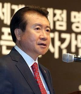 성영목 신세계조선호텔 대표.(사진=연합뉴스) ▲2015.04~ 신세계디에프 대표이사 사장 ▲2013.06~ 신세계조선호텔 대표이사 사장 ▲2011.12~2013.06 웨스틴조선호텔 대표이사 ▲2007.01~2011.03 호텔신라 대표이사 사장 