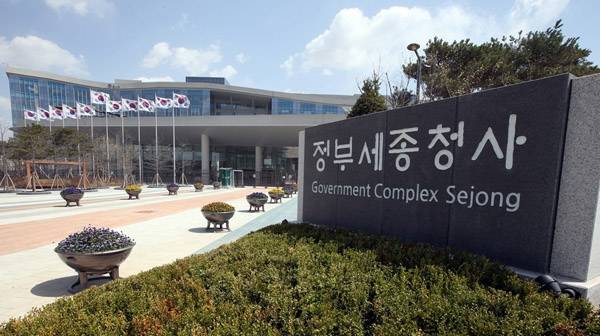공공기관장 4명 중 1명 주무부처 &lsquo;낙하산&rsquo; 인사