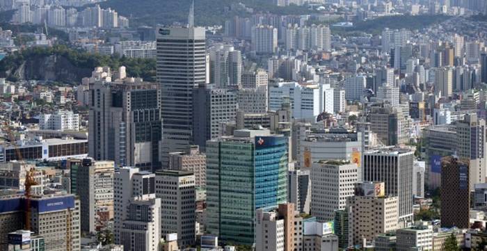 시총 100대 기업 절반, 지난해 영업이익 줄거나 적자 &lsquo;수렁&rsquo;