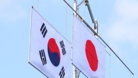 국내 대표기업 매출, 일본의 절반 수준&hellip;반도체&middot;휴대폰만 경쟁 우위