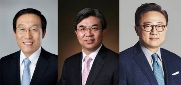 (왼쪽부터)김기남 부회장, 김현석 사장, 고동진 사장 