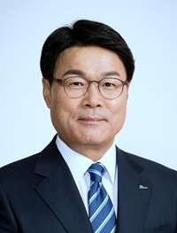 최정우 포스코 회장 &lsquo;연임 성공&rsquo;, 2기 체제 공식 출범
