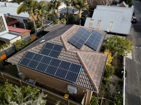 한화큐셀, 호주서 주거용 에너지 솔루션 출시…가상발전소 시장 선점