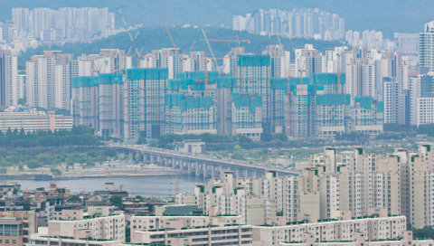 “집값 하락?”…서울 재건축 단지는 최고가 거래 속출