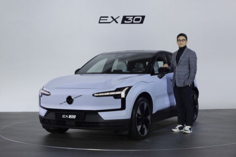 볼보, 4000만원대 전기 SUV ‘EX30’ 첫선…연 2000대 판매 목표