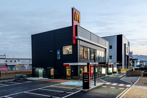 맥도날드, 첫 ‘지오메트릭’ 디자인 적용 ‘양주옥정DT점’ 오픈