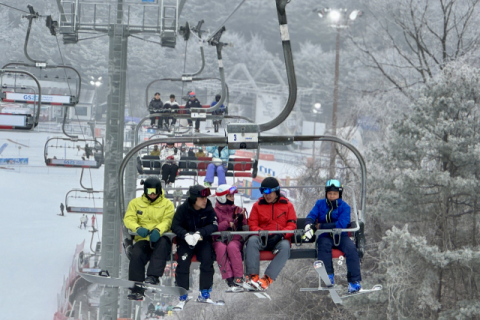 허윤홍 GS건설 대표, 임직원들과 스키행사 참석