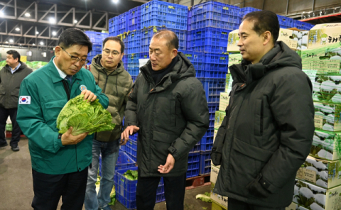 김춘진 aT 사장, 가락시장 채소 경매 현장 찾아 수급 상황 점검