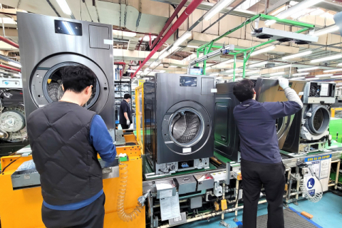 삼성전자, 세탁건조기 ‘비스포크 AI 콤보’ 흥행…“국내 생산라인 풀가동”
