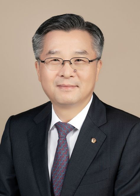 권혁웅 한화오션 부회장 &ldquo;선별 수주로 이익 확보할 것&rdquo;