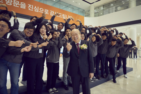 김승연 한화 회장 &ldquo;우주를 향한 도전, 이제부터 시작&rdquo;