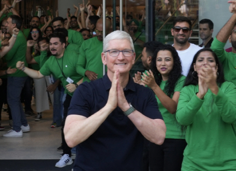 애플, 인도서 아이폰 생산 2배 확대…‘탈중국’ 가속화