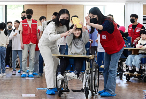 LG전자, 어린이날 맞아 장애 아동&middot;청소년에 온정 전해
