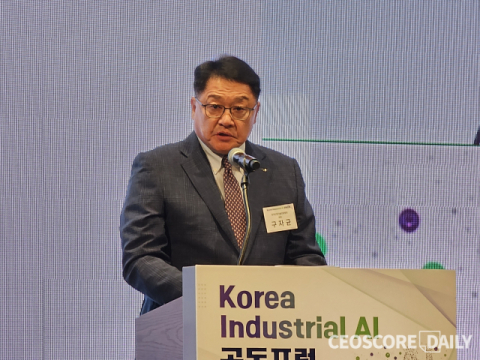 구자균 회장 &ldquo;AI 선택아닌 필수&rdquo;&hellip;LS일렉트릭, 제조업 전반에 생성형 AI 도입 &lsquo;속도&rsquo;