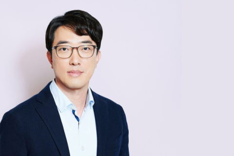 삼성전자 &ldquo;폴더블폰에 최적화된 AI 적용&hellip;외부 앱에서도 실시간 통역 지원&rdquo;
