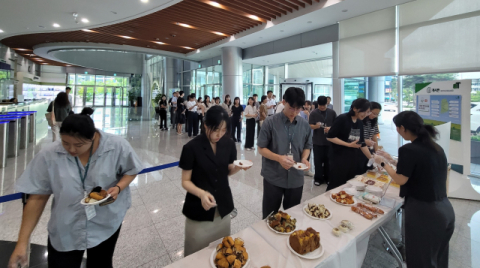 한국농수산식품유통공사, &lsquo;가루쌀 빵지순례&rsquo; 홍보 시식회로 소비 독려