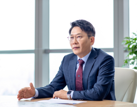 김동명 LG엔솔 사장 &ldquo;낙관, 자만 경계하고 혁신 DNA 되살리자&rdquo;