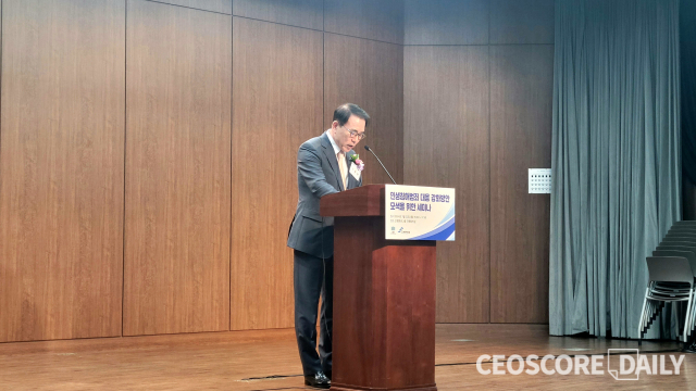 조용병 은행연합회장이 22일 서울 중구 은행회관에서 열린 ‘민생침해범죄 대응강화 세미나’에서 개회사를 하고 있다. <사진=CEO스코어데일리>