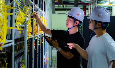 SKT&middot;SKB, 800Gbps 유선망 국내 최초 도입