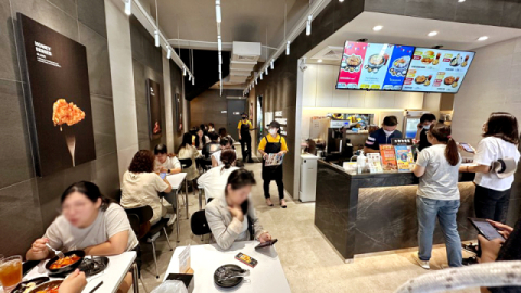 교촌치킨, 대만 타이중에 첫 로드샵 매장 오픈