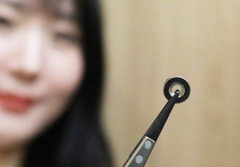 LG이노텍, 업계 최초 중회토류 없는 &lsquo;고성능 친환경 마그넷&rsquo; 개발