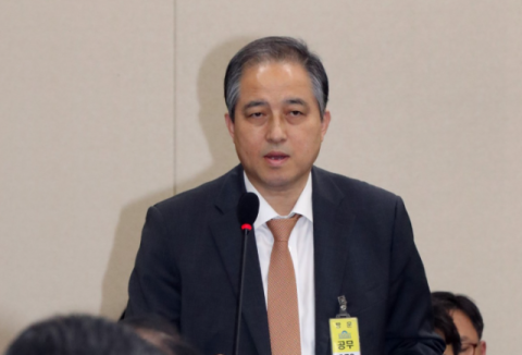 &lsquo;태광 2인자&rsquo;의 몰락&hellip;검찰,  김기유 전 의장 구속 영장 재청구