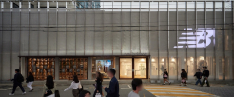 이랜드 뉴발란스, 연 매출 1조원 돌파