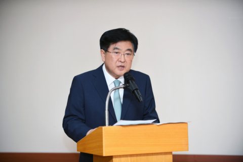 [신년사] 권오갑 HD현대 회장, 안전‧기술혁신‧신사업 투자 강조
