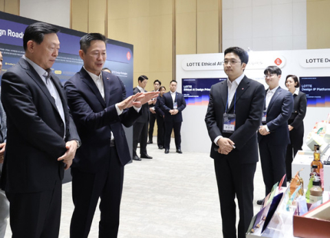 신동빈의 &lsquo;콘텐츠 비즈니스&rsquo; 특명에&hellip;롯데 계열사, IP 활용도 각양각색