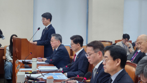환경부, 가습기살균제 &lsquo;집단합의&rsquo; 위한 협의체 구성&hellip;애경 &ldquo;성실히 임할 것&rdquo;