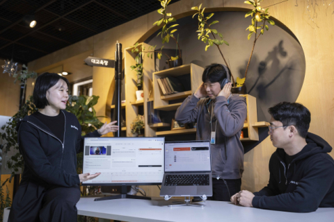 SKT, &lsquo;MWC25&rsquo;서 AI 혁신 스타트업 15곳과 미래 아이디어&middot;기술 선봬