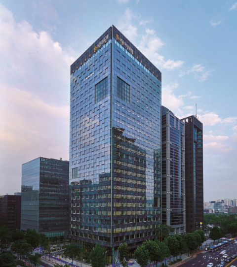 KB금융,﻿조직개편 실시&hellip;&lsquo;전환과 확장&rsquo; 실행력 &uarr;