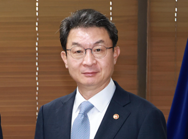 [신년사] 이억원 금융위원장 &ldquo;국가 대도약 원년&hellip;생산적 금융 속도&rdquo;