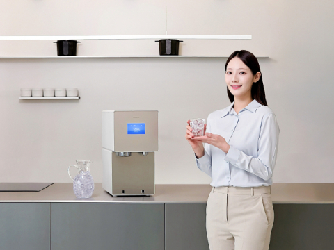 삼성전자, 하루 얼음 1000개 생산하는 &lsquo;비스포크 AI 얼음정수기&rsquo; 출시
