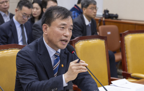 김종철 방미통위원장, 이통3사 대표 만난다&hellip;&lsquo;단통법&middot;불법 스팸&rsquo; 등 민생 현안 논의