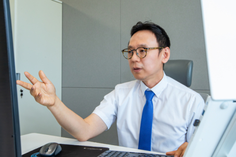 KT, 다음&middot;무신사&middot;직방 등에 생활밀착 AI 탑재&hellip;&ldquo;쇼핑&middot;교육&middot;부동산에 AI 심는다&rdquo;